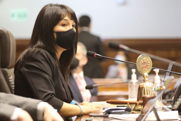 Mirtha Vásquez: Ejecutivo y Legislativo coordinarán acciones para enfrentar pandemia