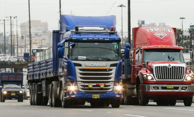 Transporte de carga y conductores se van al paro este lunes 15