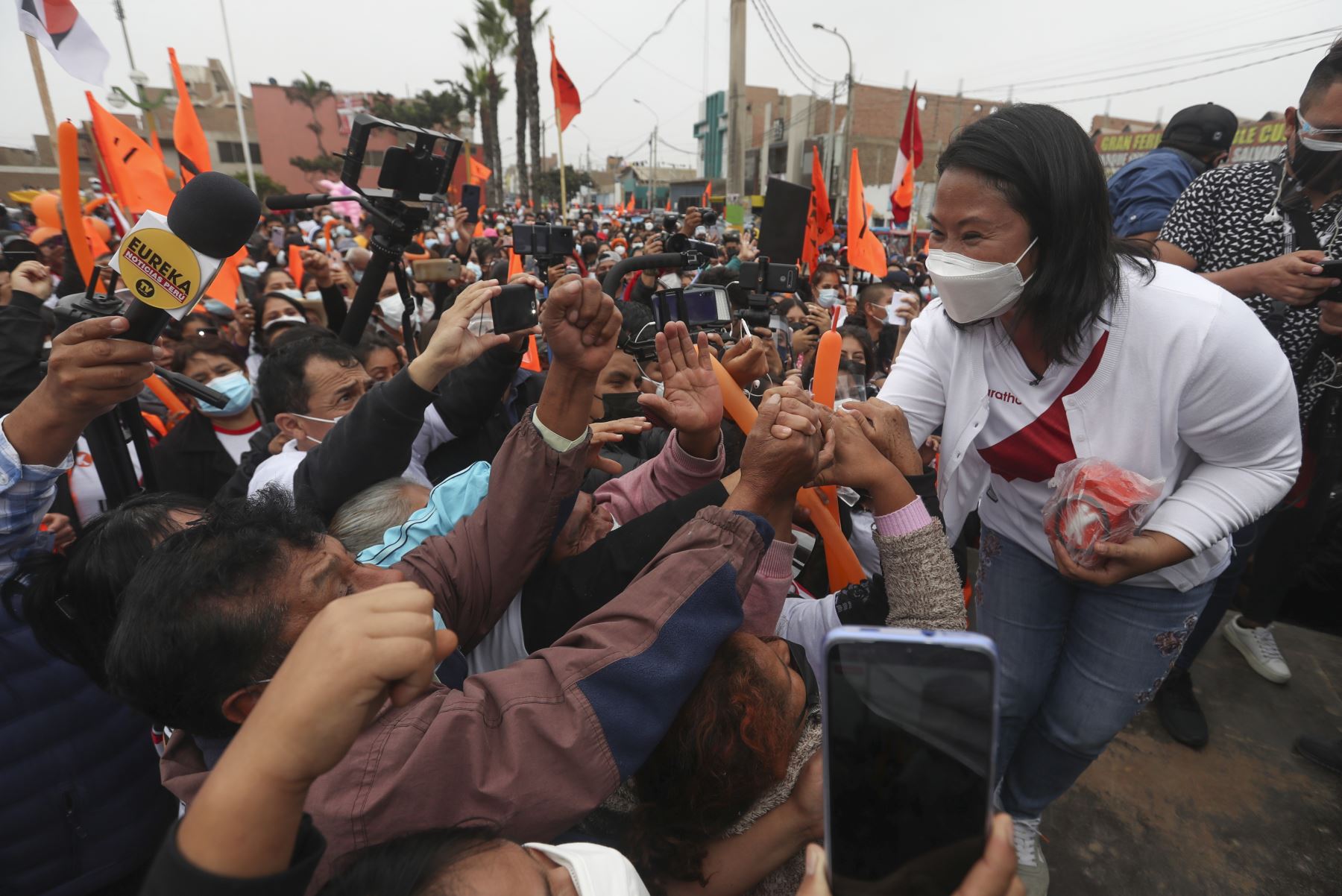 Fujimori pide que campaña se desarrolle con serenidad, respeto y tolerancia