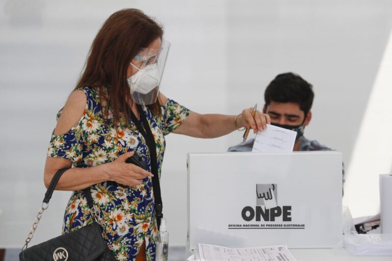 Los días viernes 4, sábado 5 y lunes 7 de junio no habrá vacunación contra el coronavirus