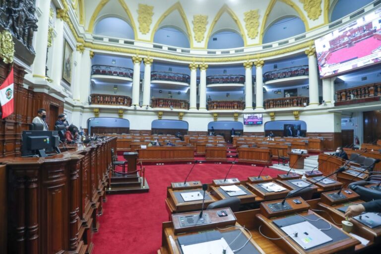 Congreso aprueba por insistencia ley que otorga capacidad sancionadora a Contraloría