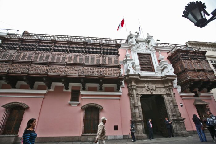 Cancillería da por terminadas funciones de agregados en diversas Embajadas peruanas