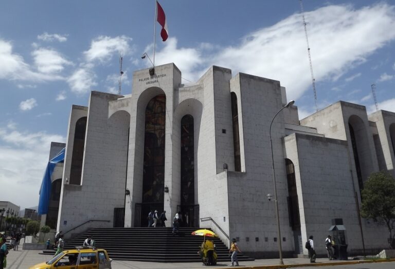 TRIBUNAL DE AREQUIPA Y “LOS HIJOS DEL CÓNDOR”