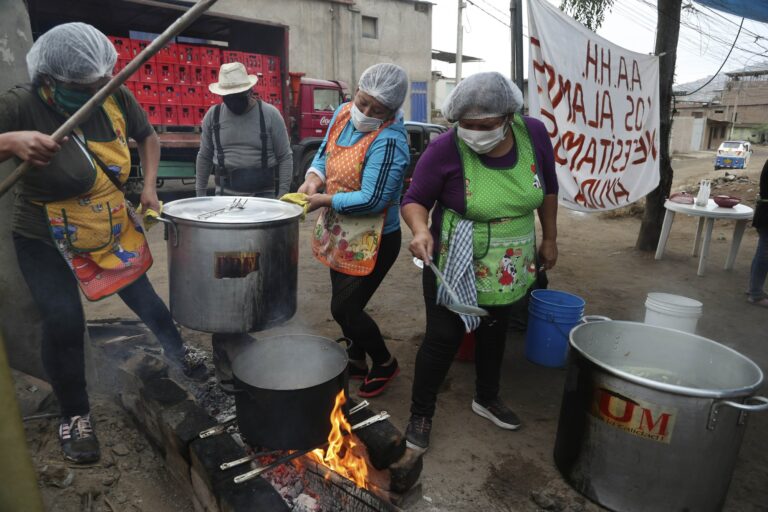 CONGRESISTA YARROW DESTACA QUE PLENO HAYA APROBADO LEY A FAVOR DE LAS OLLAS COMUNES