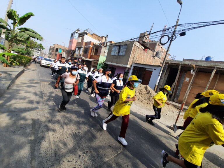 MUNICIPALIDAD DE INDEPENDENCIA REALIZA CAMINATA DE SENSIBILIZACIÓN POR LA SEGURIDAD CIUDADANA