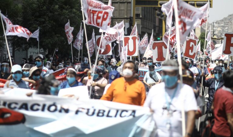 SUTEP LIDERARÁ MOVILIZACIÓN ESTE JUEVES 7 DE ABRIL ANTE “CRISIS SOCIAL” EN EL PAÍS