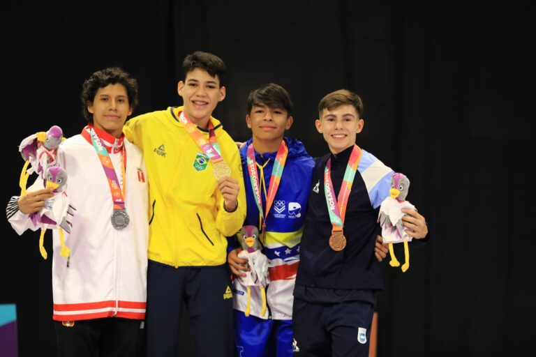 PERÚ SUMA 25 MEDALLAS EN LOS SURAMERICANOS DE LA JUVENTUD ROSARIO 2022