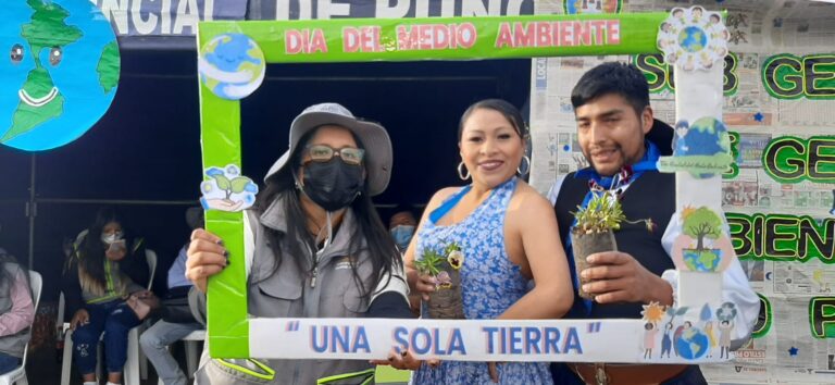 MUNICIPALIDAD DE PUNO INCENTIVA EL CUIDADO DEL MEDIO AMBIENTE A TRAVÉS DE FESTIVAL «UNA SOLA TIERRA»