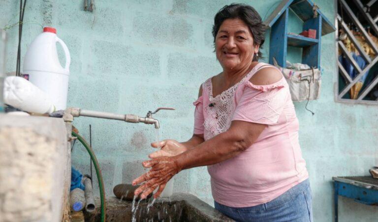 Agua potable y saneamiento para más de 435,000 peruanos rurales y urbanos