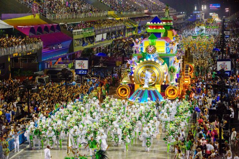 CARNAVAL POSPANDEMIA: REGRESA LA FIESTA MÁS POPULAR DE BRASIL