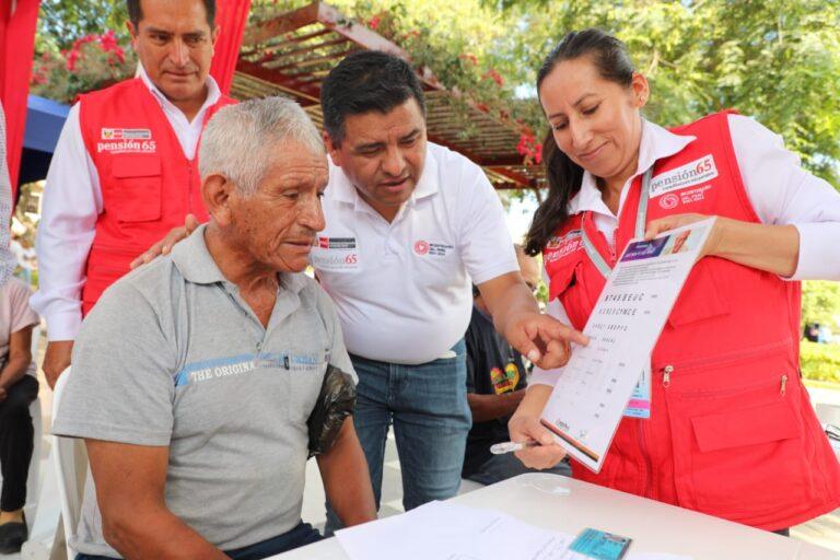 500 ADULTOS MAYORES DE PENSIÓN 65 RECIBEN LENTES EN SAN VICENTE DE CAÑETE – LIMA