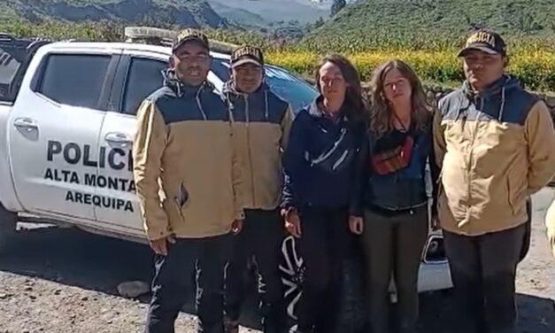 AREQUIPA: POLICÍA DE ALTA MONTAÑA RESCATA A DOS TURISTAS EXTRAVIADAS EN EL VALLE DEL COLCA