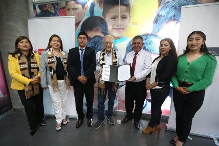 DISTRITO DE PUNO RECIBE LICENCIAMIENTO DE SU INSTITUTO SUPERIOR TECNOLÓGICO