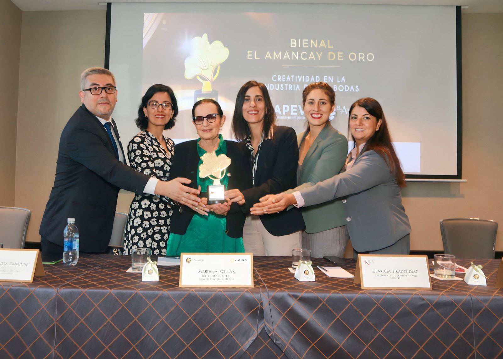 "PERÚ, UN LUJO DE DESTINO" BIENAL EL AMANCAY DE ORO