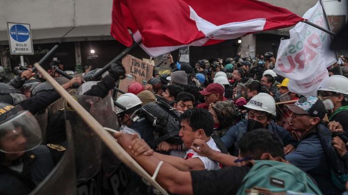 Ministerio del Interior reportó seis detenidos y ocho heridos tras movilizaciones en el Cercado de Lima