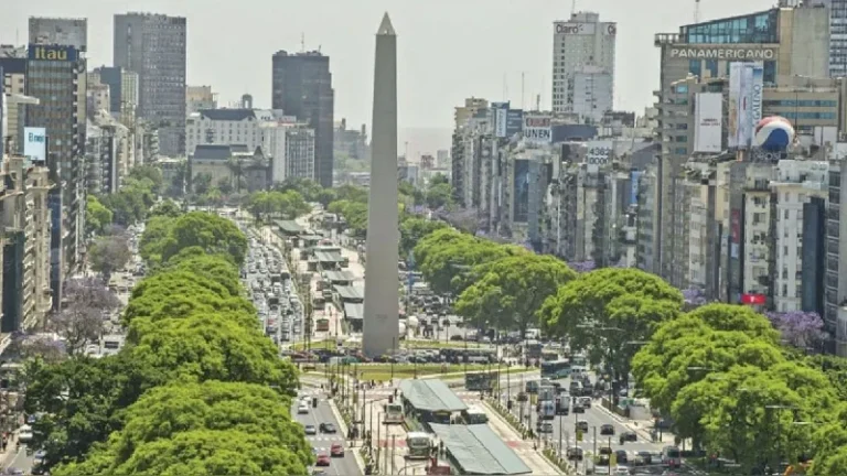 Peruanos conforman la tercera comunidad de extranjeros más grande en Argentina