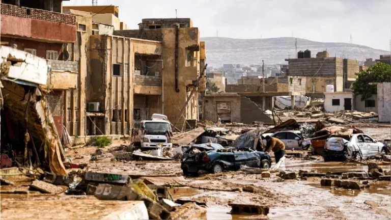 Catástrofe climática en Libia: un número «enorme» de muertos y 10 mil desaparecidos deja el paso del ciclón Daniel