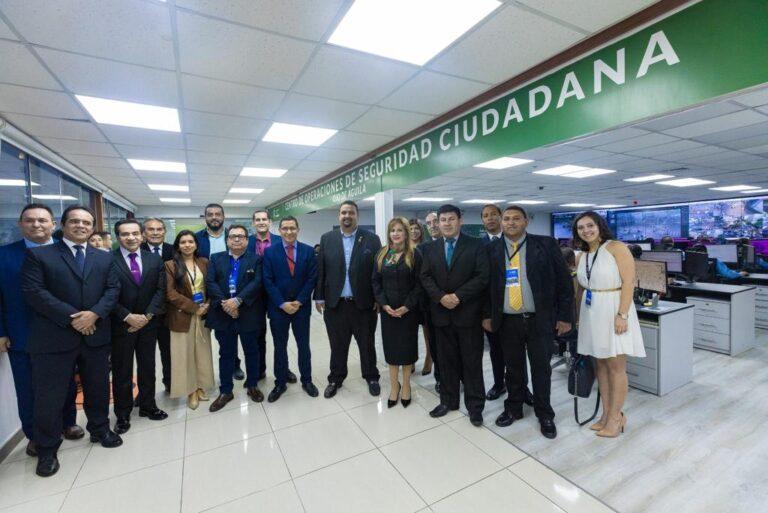 San Isidro presentó su estrategia de seguridad ciudadana a alcaldes de El Salvador y Ecuador