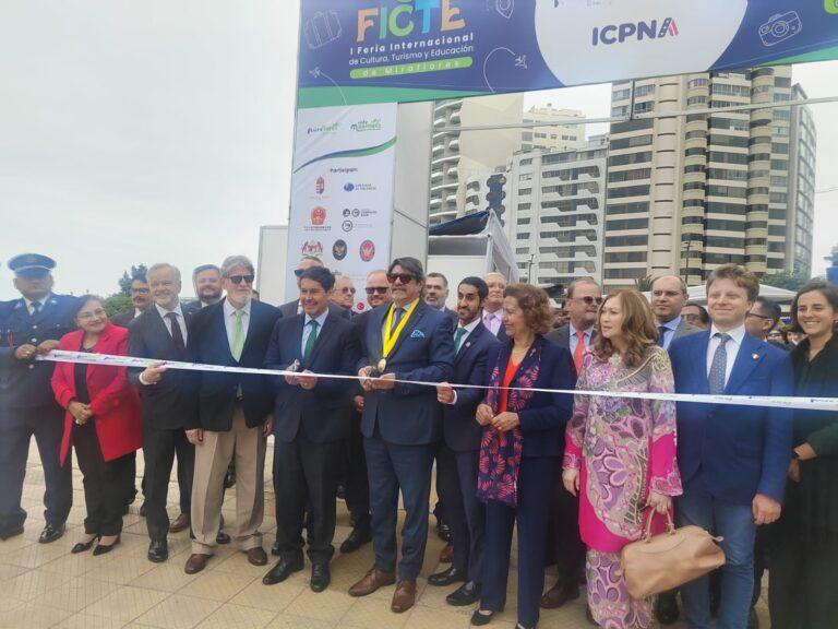 Exitosa feria de educación y cultura con la participación de embajadas de más de 15 países en Miraflores