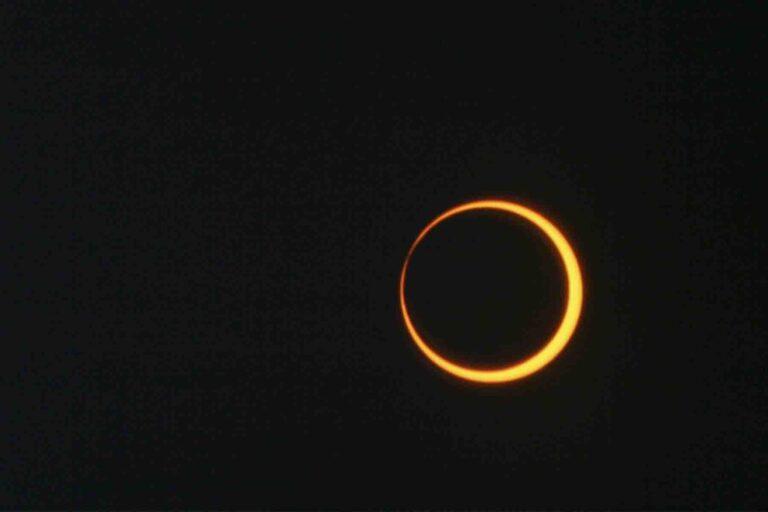 Eclipse solar anular de octubre: ¿qué es y cómo observarlo desde Perú?