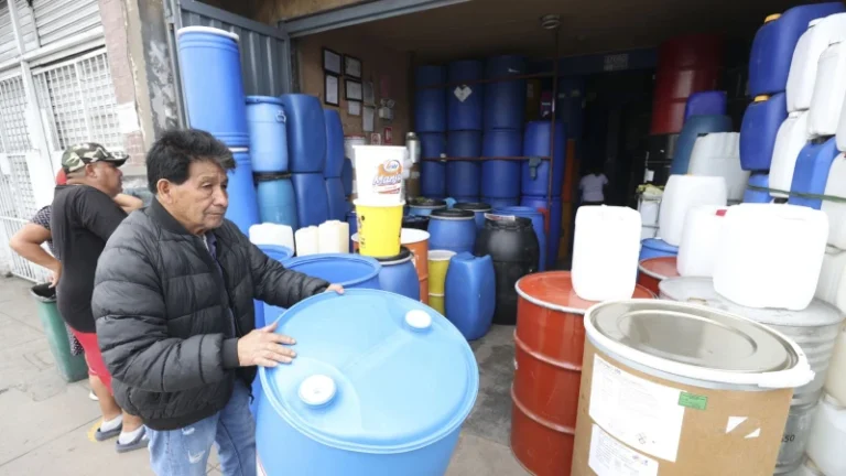 Corte de agua aumenta demanda de recipientes en Lima: mira aquí los precios