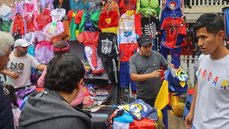 Halloween: ¿cuáles son los precios de los disfraces de temporada en Mesa Redonda?