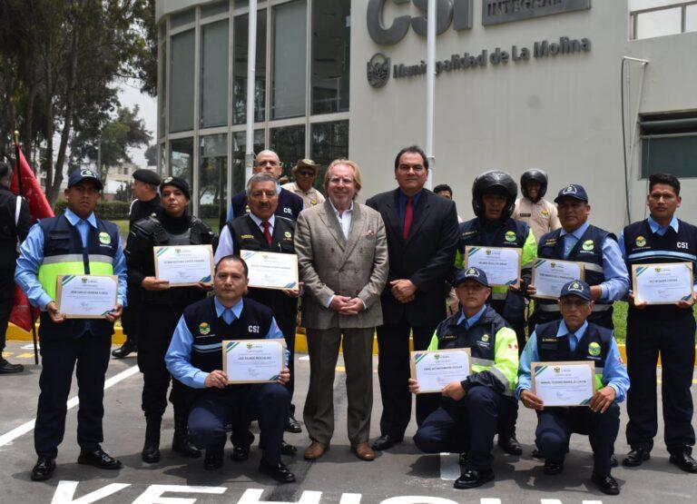 La Molina entrega 500 uniformes al Cuerpo del Serenazgo y por sexto mes consecutivo lidera con PNP el patrullaje integrado en Lima Metropolitana