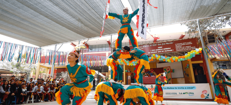 Danzas y canciones folklóricas brillaron en inauguración de Juegos Florales Escolares 2023