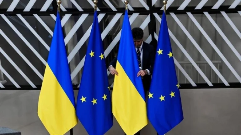 Comisión Europea recomendó la apertura de las negociaciones de adhesión a la Unión Europea con Ucrania y Moldavia