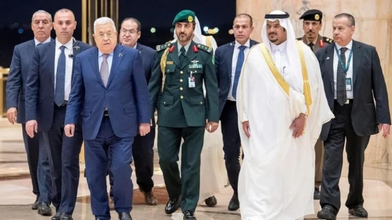 Mohammed bin Salman en la cumbre de Gaza: Israel es responsable de «crímenes»