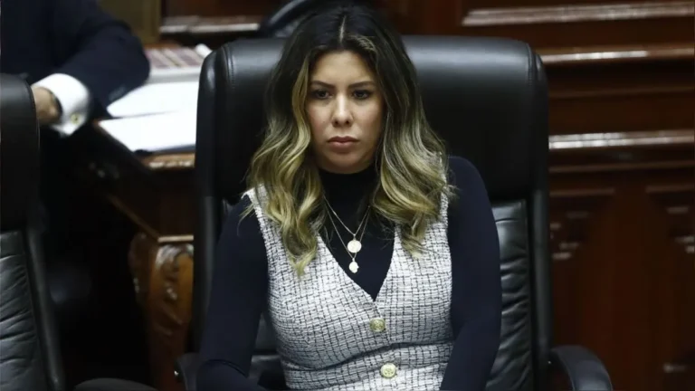 La Comisión de Ética del Congreso recomienda no investigar a la legisladora Rosselli Amuruz por contratar allegados