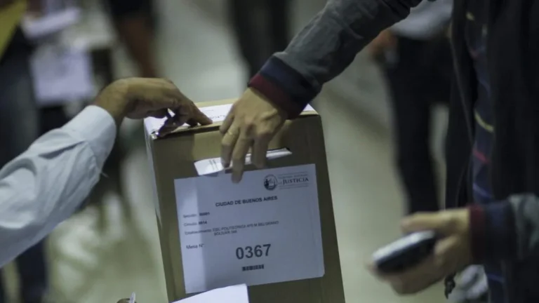 ¿Cómo se realizan las elecciones Primarias Abiertas Simultáneas y Obligatorias (PASO) en los países de la región?