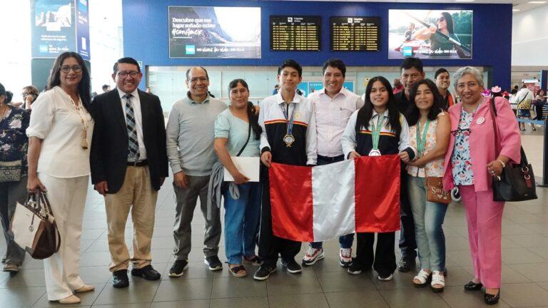 Alumnos del COAR Lima ganan medallas de oro y bronce en Olimpiadas Copérnico realizadas en Estados Unidos de Norteamérica