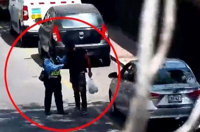 Sereno de San Isidro captura a delincuente que robó celular a conductor dormido en su vehículo