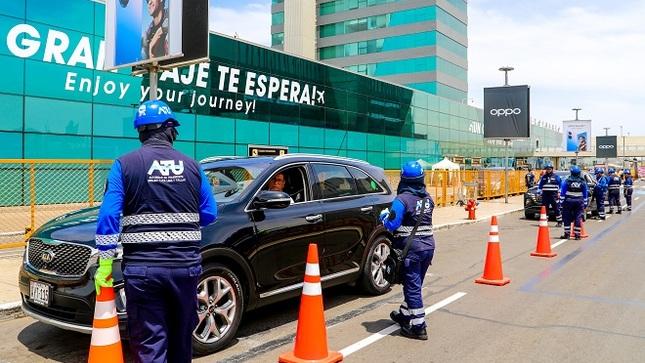 La ATU detecta 48 taxis ilegales en el Aeropuerto Internacional Jorge Chávez