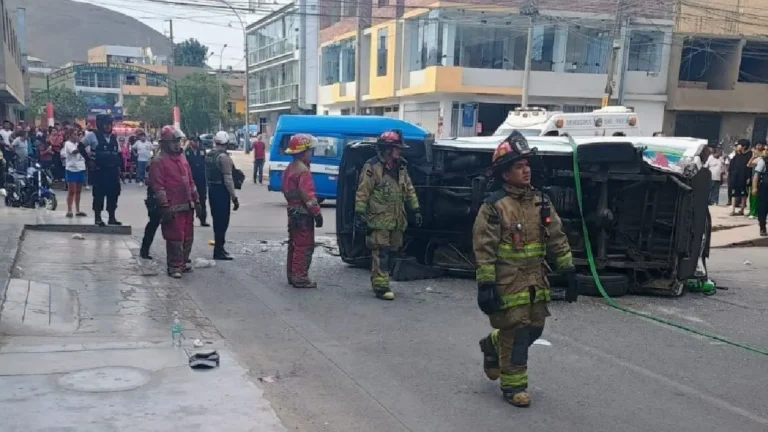 Un escolar falleció y más de 10 heridos deja accidente vehicular en Los Olivos