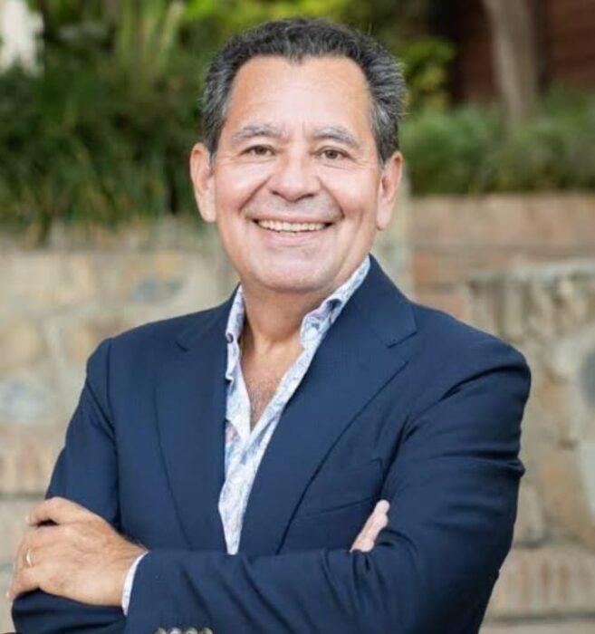 Carlos Añaños recomienda a futuros empresarios analizar nuevas oportunidades empresariales que ofrece el Perú