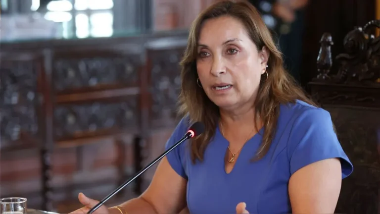 Dina Boluarte declara ante la Fiscalía por el ‘caso Rolex’