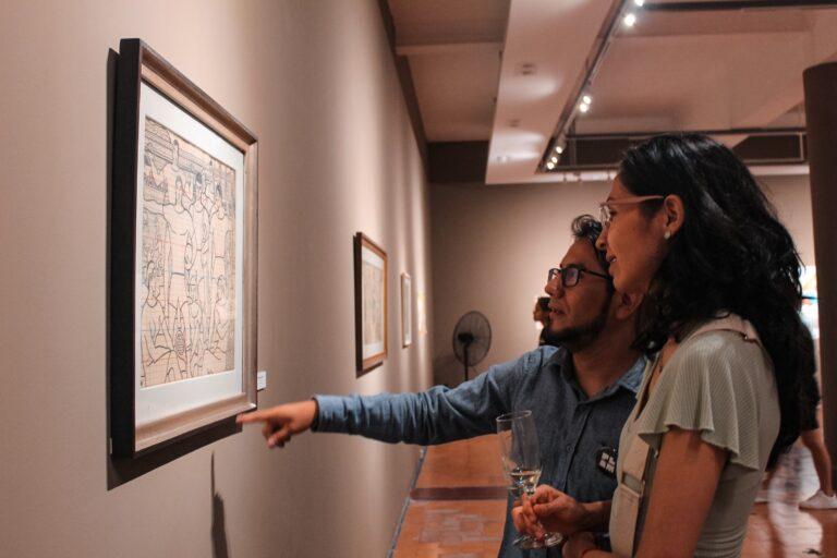 Más de 15 mil personas visitan la exposición “Homenaje a Carlos Quizpez Asín” en Miraflores