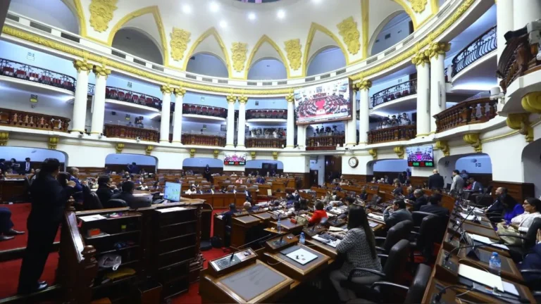 Congreso aprueba la reelección inmediata para alcaldes y gobernadores regionales en primera votación