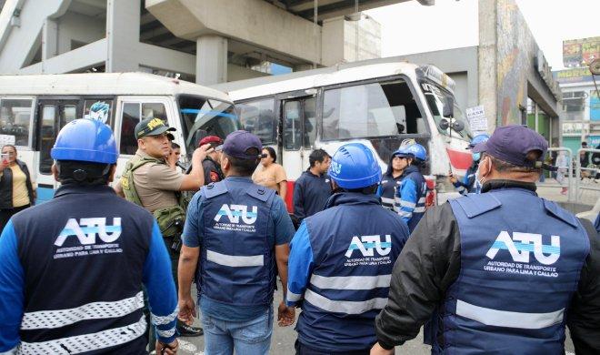 ATU interna vehículos que deben más de S/ 200 mil en multas por informalidad en operativo en San Juan de Lurigancho