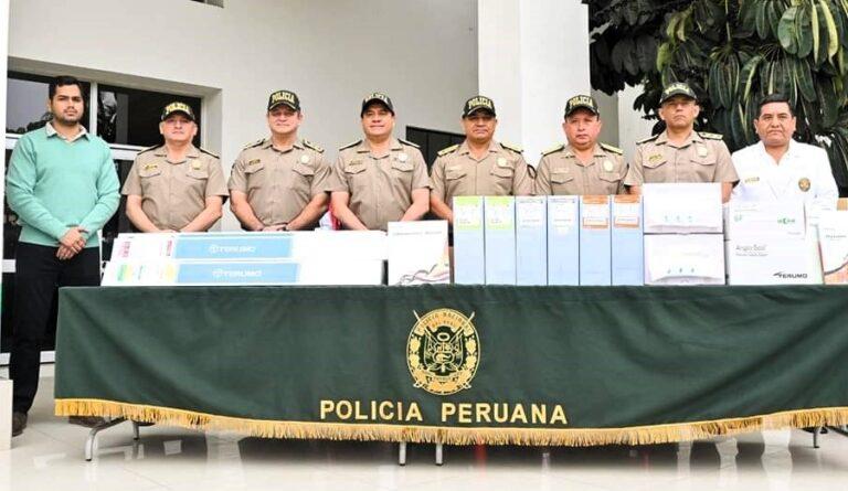 Inician cateterismo en hospital «Luis N. Sáenz» gracias a dispositivos entregados por comandante general de la policía