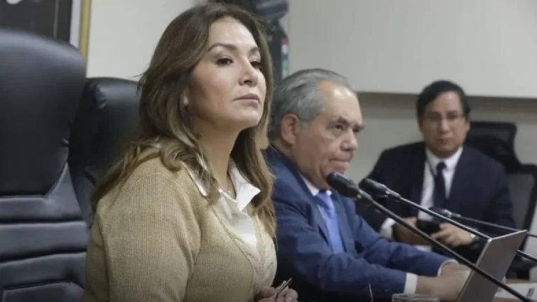 Fiscalía presenta denuncia constitucional contra Magaly Ruiz por presunto tráfico de influencias agravado