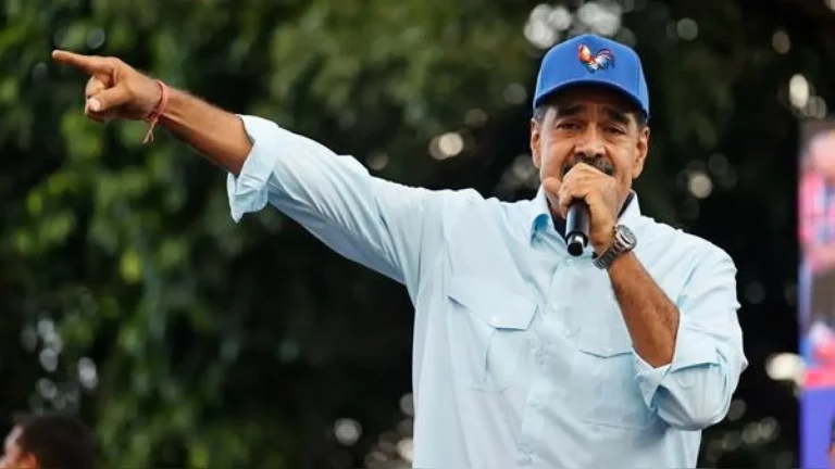 Nicolás Maduro Denuncia a González Urrutia como Símbolo de la «Deslealtad» Constitucional