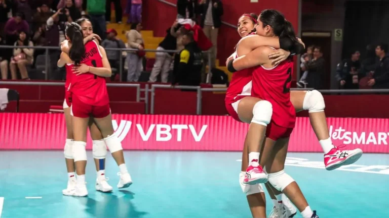 ¡Estamos de vuelta! Perú venció 3-2 a Argentina y jugará los cuartos de final del Mundial de Vóley Sub 17