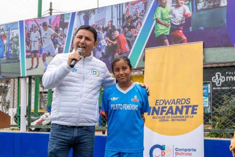 Alcalde Edwards infante inauguró la «Segunda copa Bimbo fulbito femenino sub12»