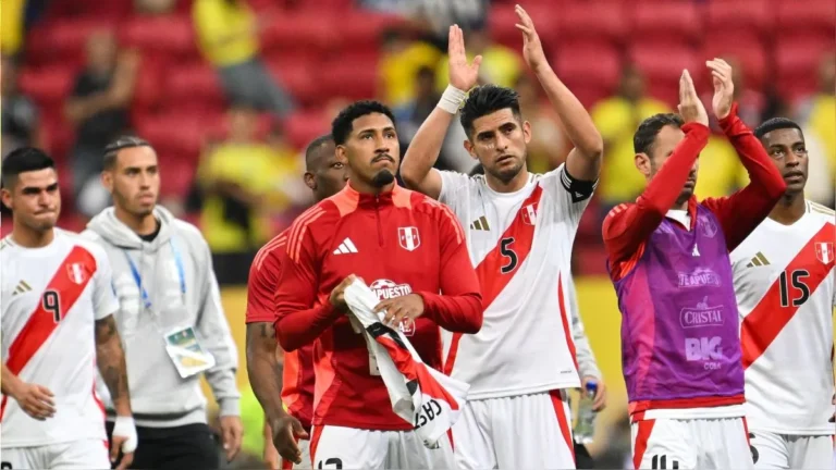 Brasil aplasta a Perú con un contundente 4-0 y frena sus aspiraciones en las Eliminatorias