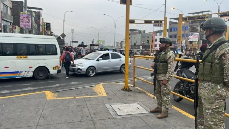 La PNP reporta el control de manifestaciones en paro de transportistas y obreros