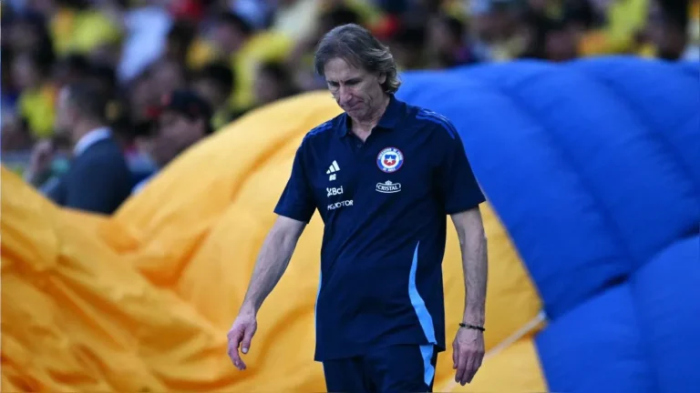 Ricardo Gareca se enfrenta a reunión decisiva para su continuidad al mando de Chile