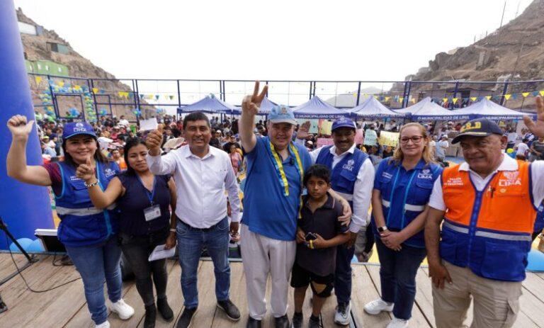 Alcalde de Lima inaugura losa deportiva «Eucaliptos» en el Rímac